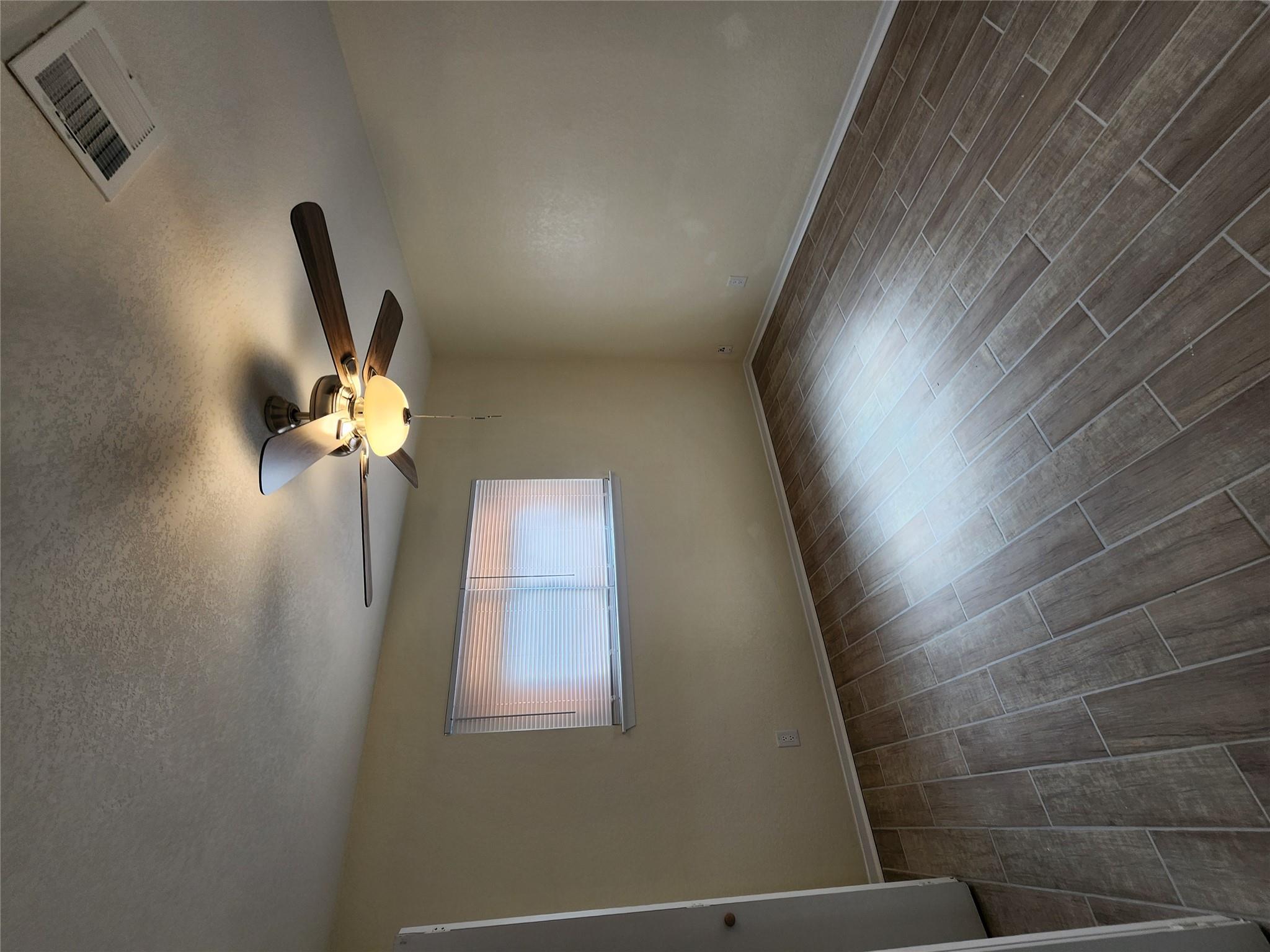 2107 Old West Pl # B, Round Rock, TX 78681