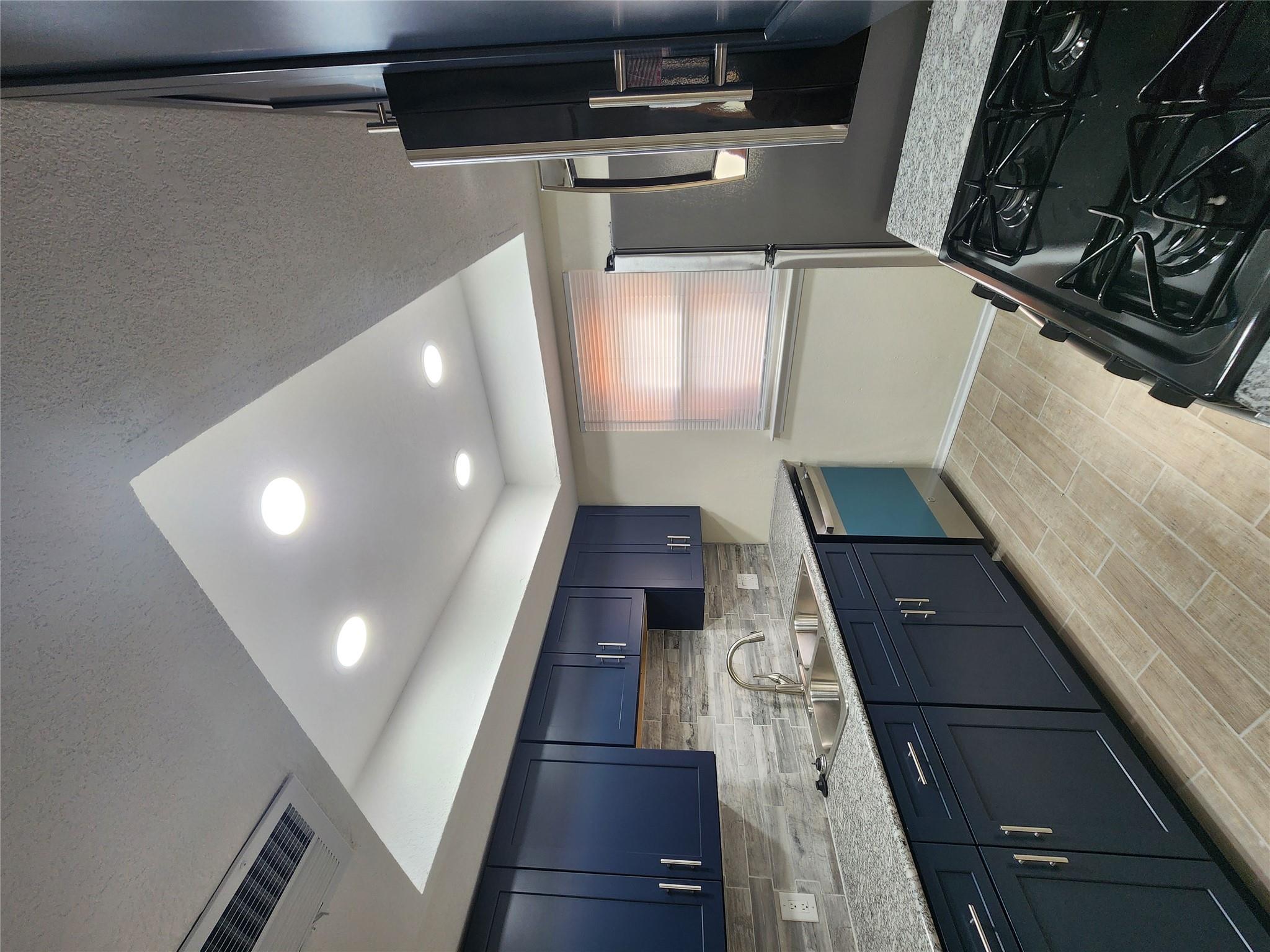 2107 Old West Pl # B, Round Rock, TX 78681