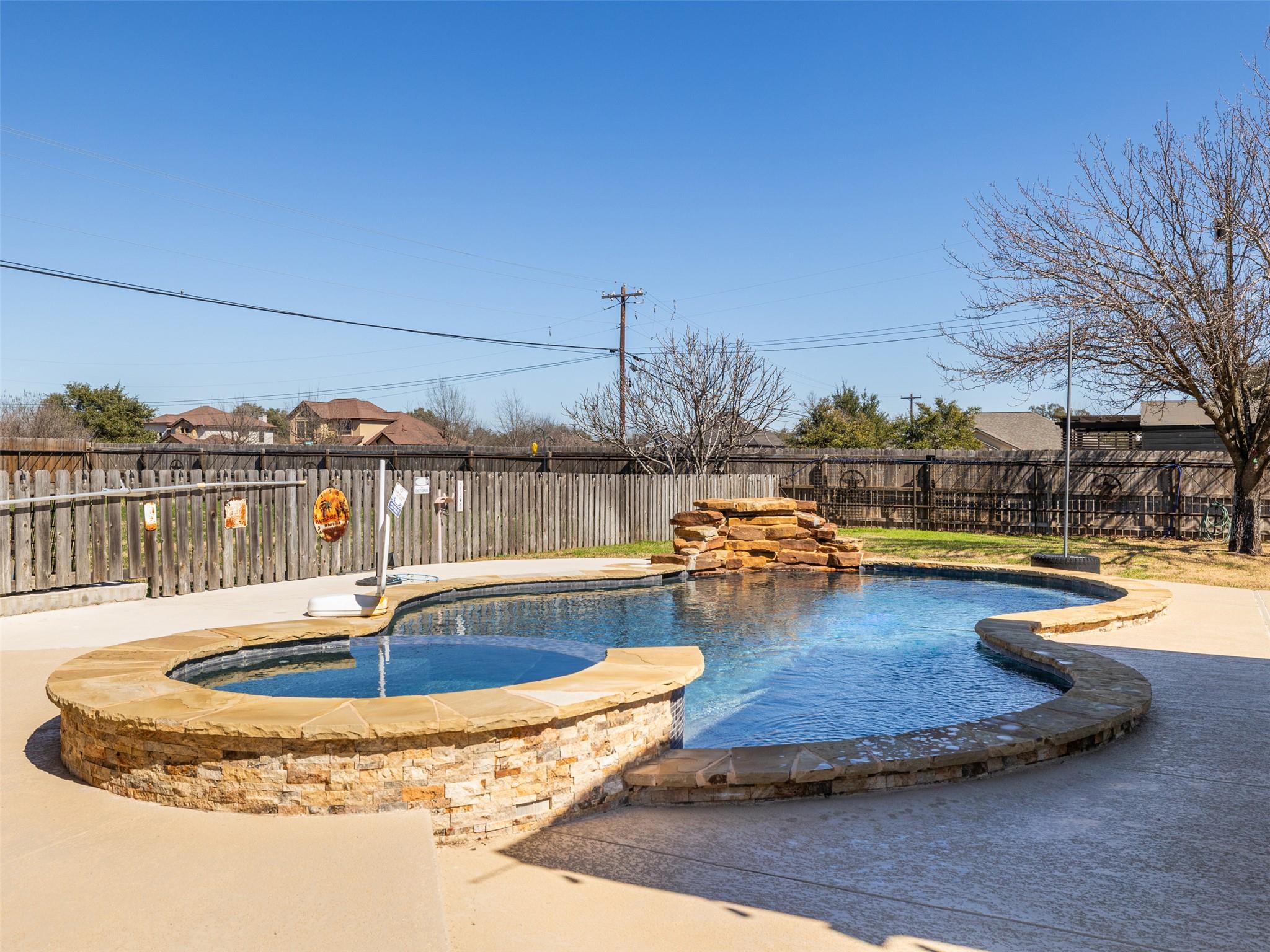 208 S Buffalo Pass, Georgetown, TX 78633