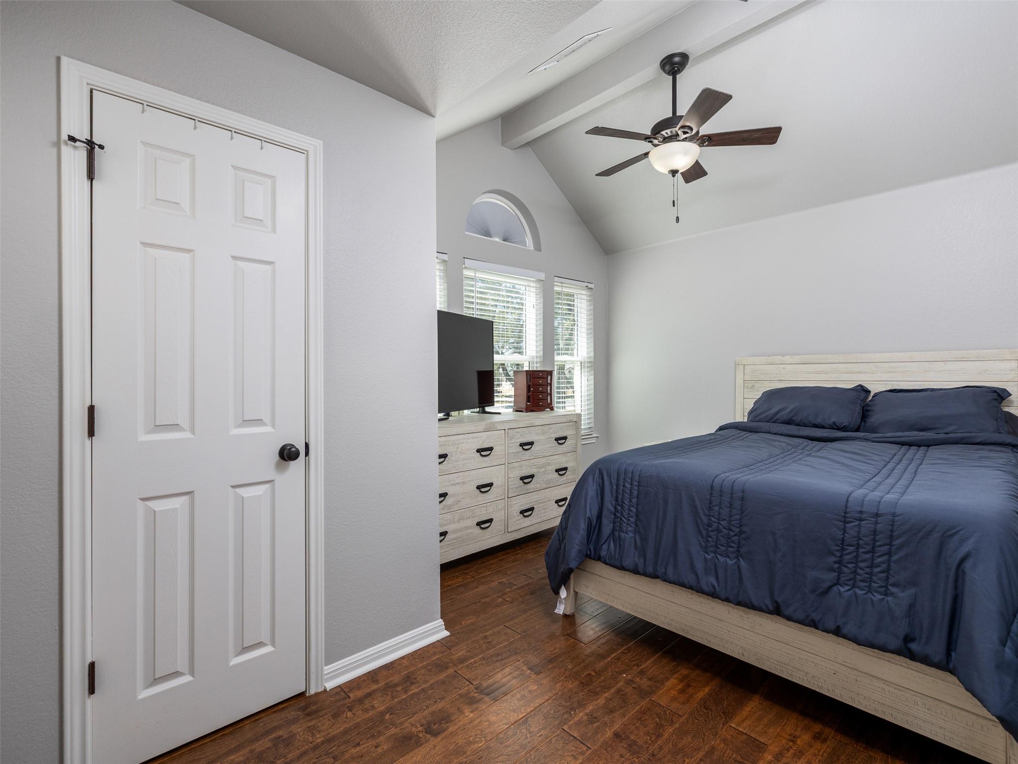 208 S Buffalo Pass, Georgetown, TX 78633