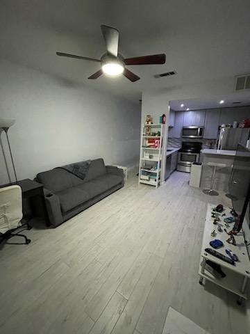 806 W 24th St # 116, Austin, TX 78705