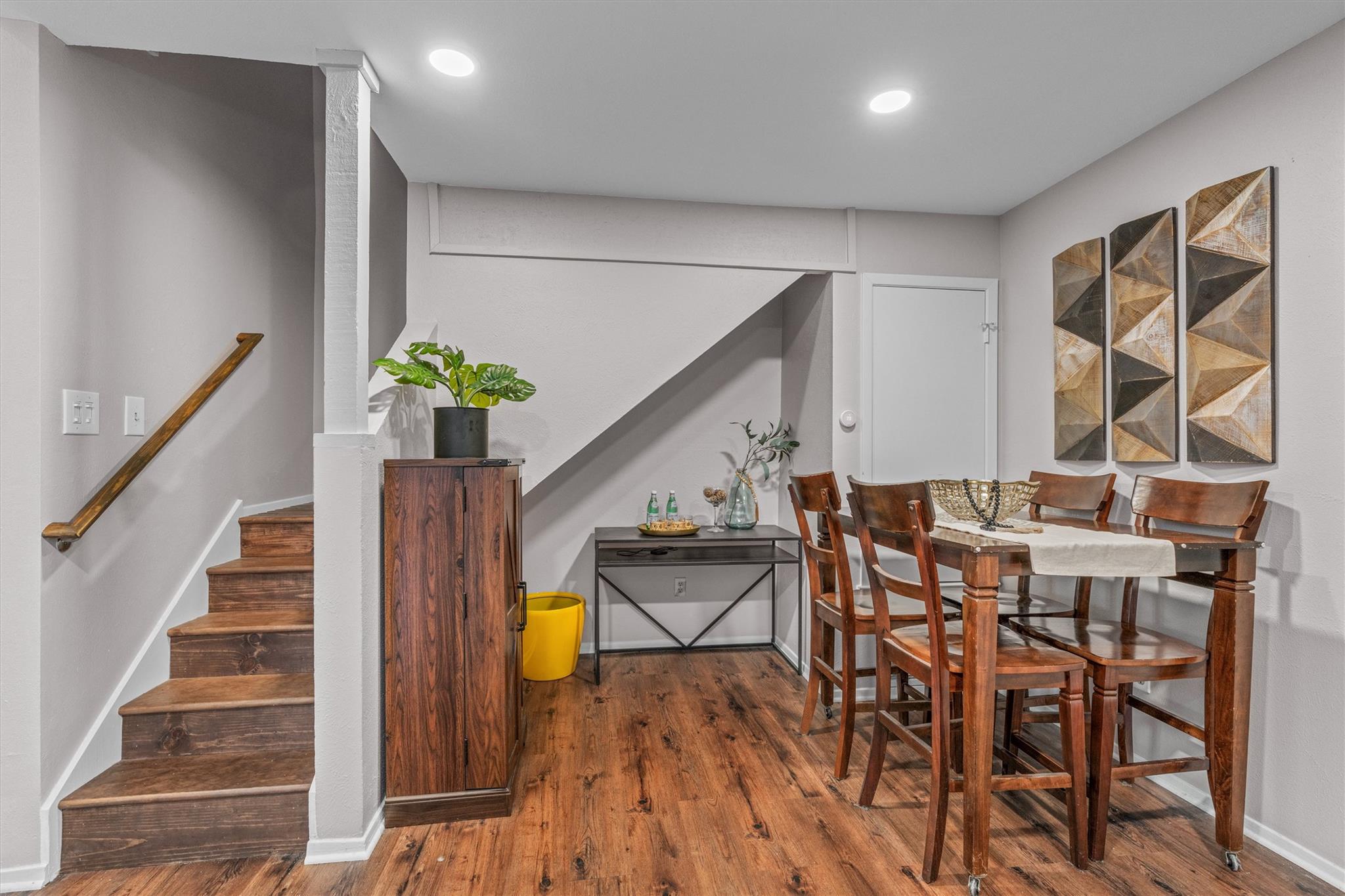 5608 Cougar Dr # 226, Austin, TX 78745