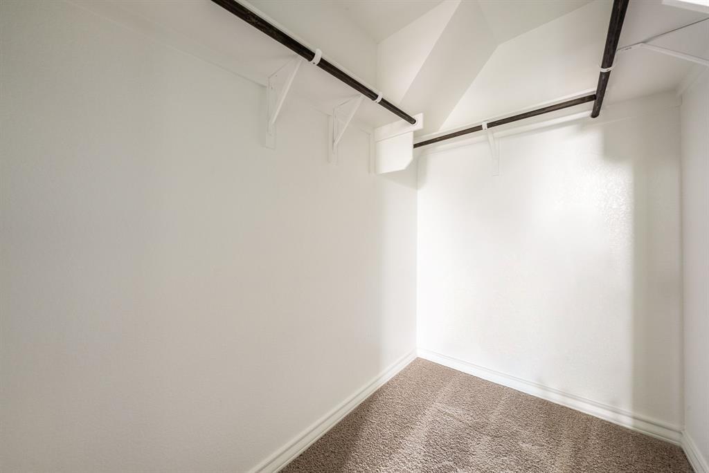 123 Watkinville Rd, Hutto, TX 78634