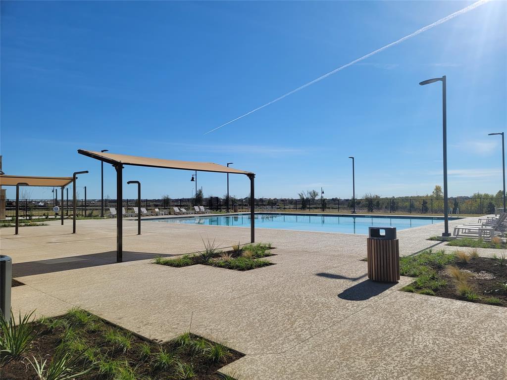 123 Watkinville Rd, Hutto, TX 78634