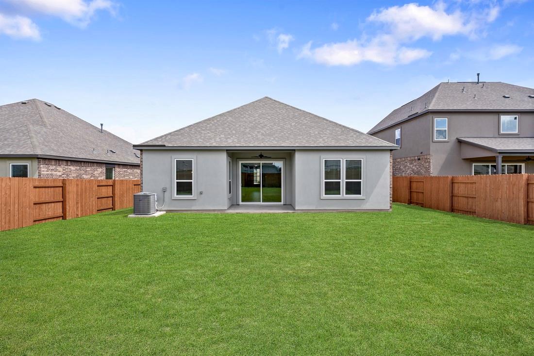 116 Nandina Path, Bastrop, TX 78602