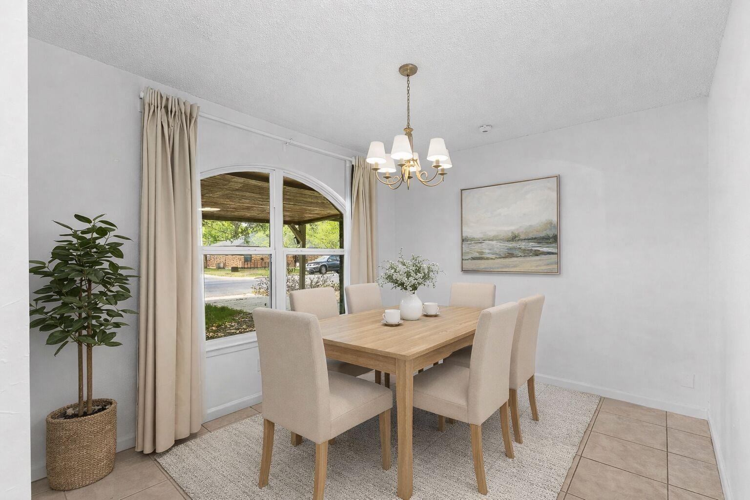 1311 Monte Vista Dr, Lockhart, TX 78644