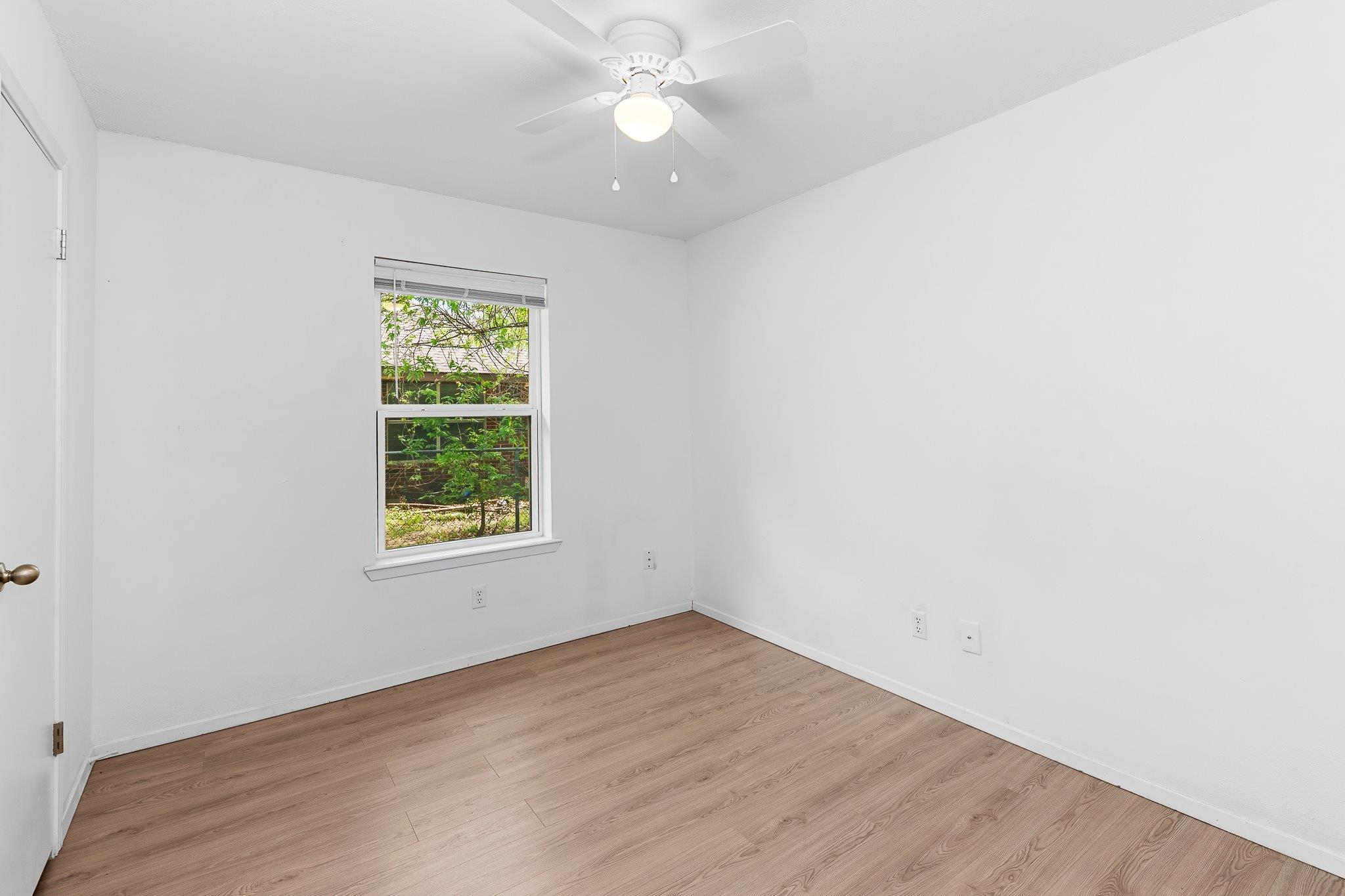 1311 Monte Vista Dr, Lockhart, TX 78644