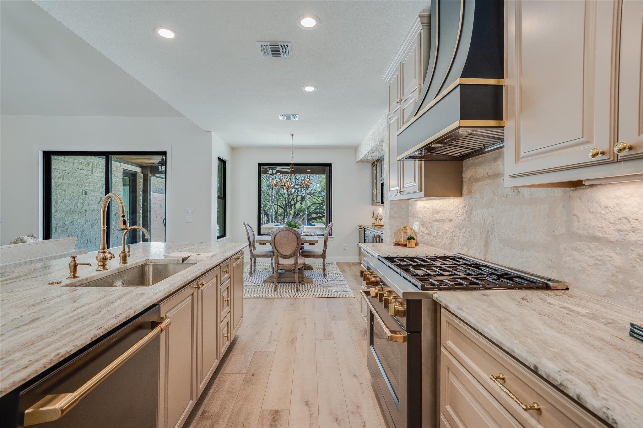 312 Rancho Grande Dr, Wimberley, TX 78676