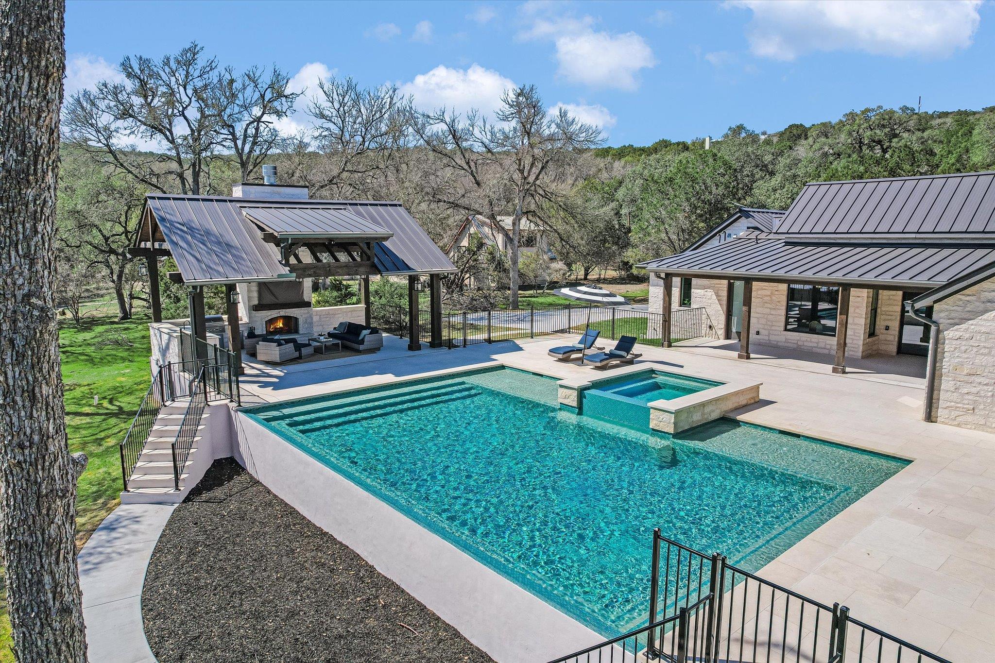 312 Rancho Grande Dr, Wimberley, TX 78676