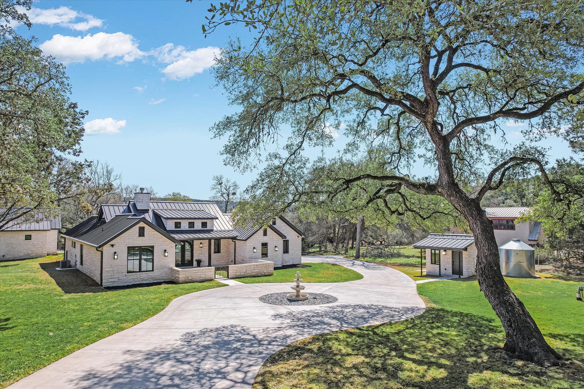 312 Rancho Grande Dr, Wimberley, TX 78676