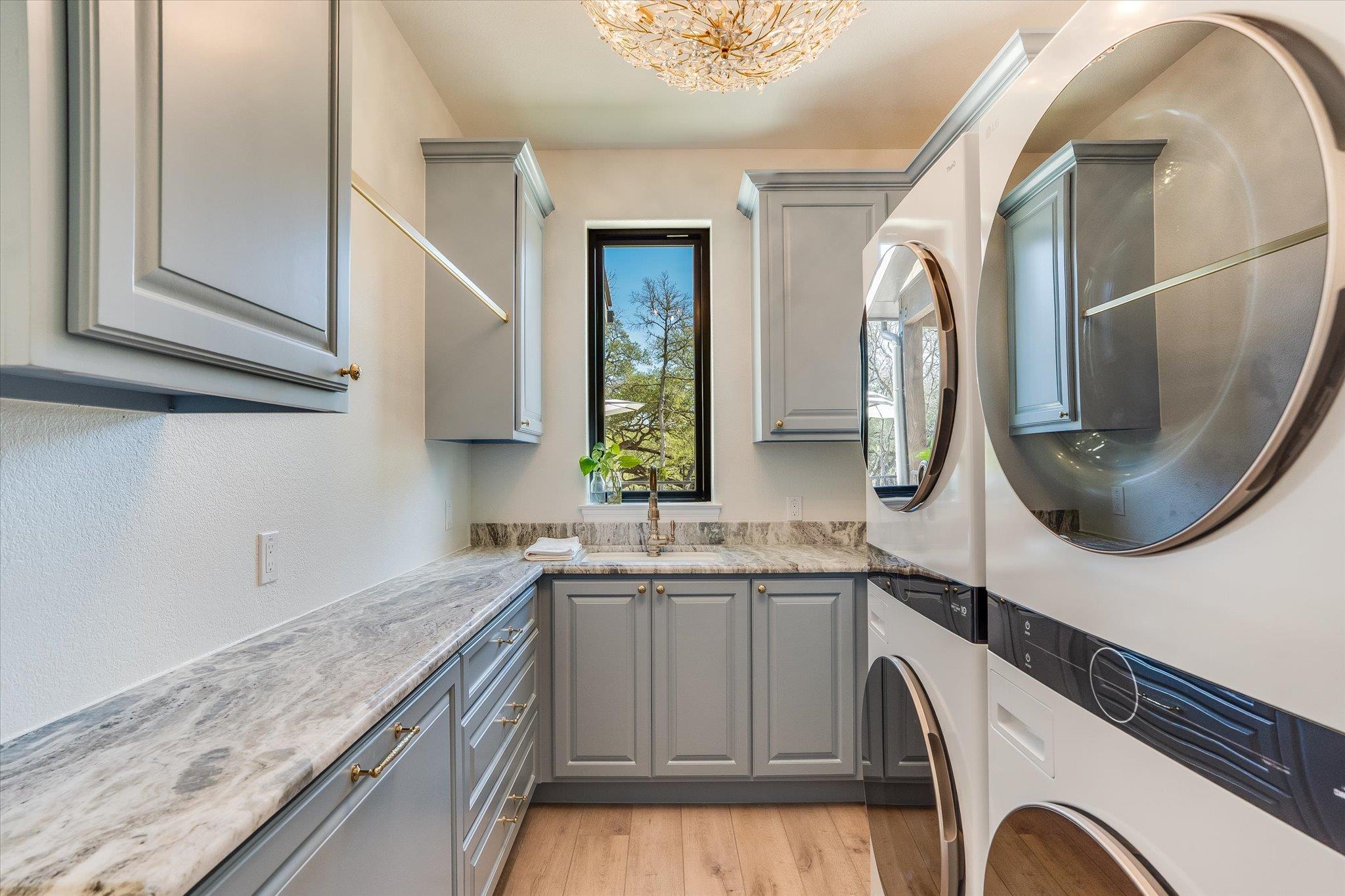 312 Rancho Grande Dr, Wimberley, TX 78676