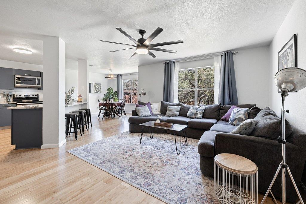 2002 E Gann Hill Dr, Cedar Park, TX 78613