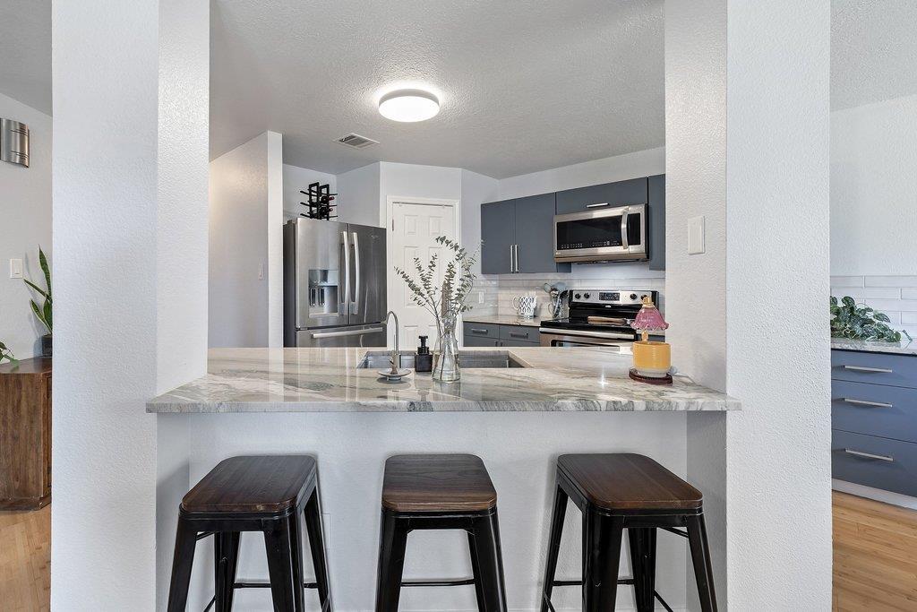 2002 E Gann Hill Dr, Cedar Park, TX 78613