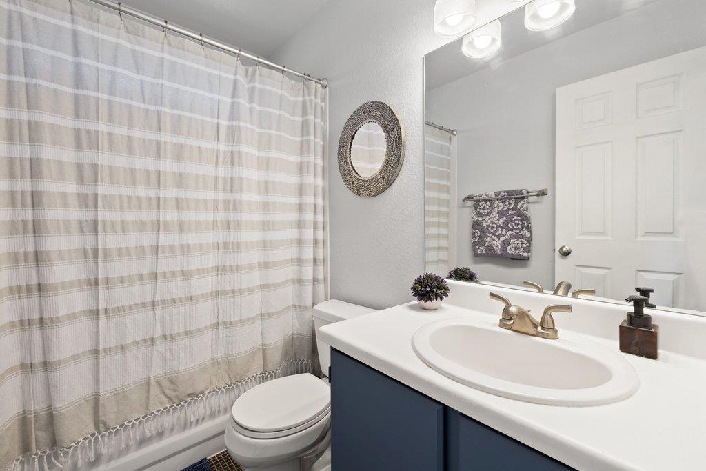 2002 E Gann Hill Dr, Cedar Park, TX 78613