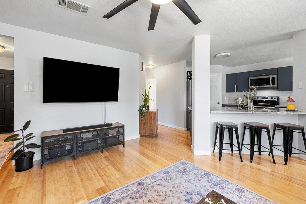 2002 E Gann Hill Dr, Cedar Park, TX 78613