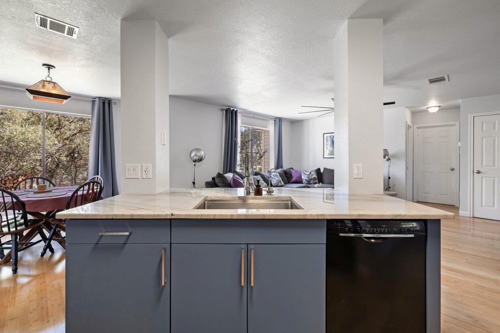 2002 E Gann Hill Dr, Cedar Park, TX 78613