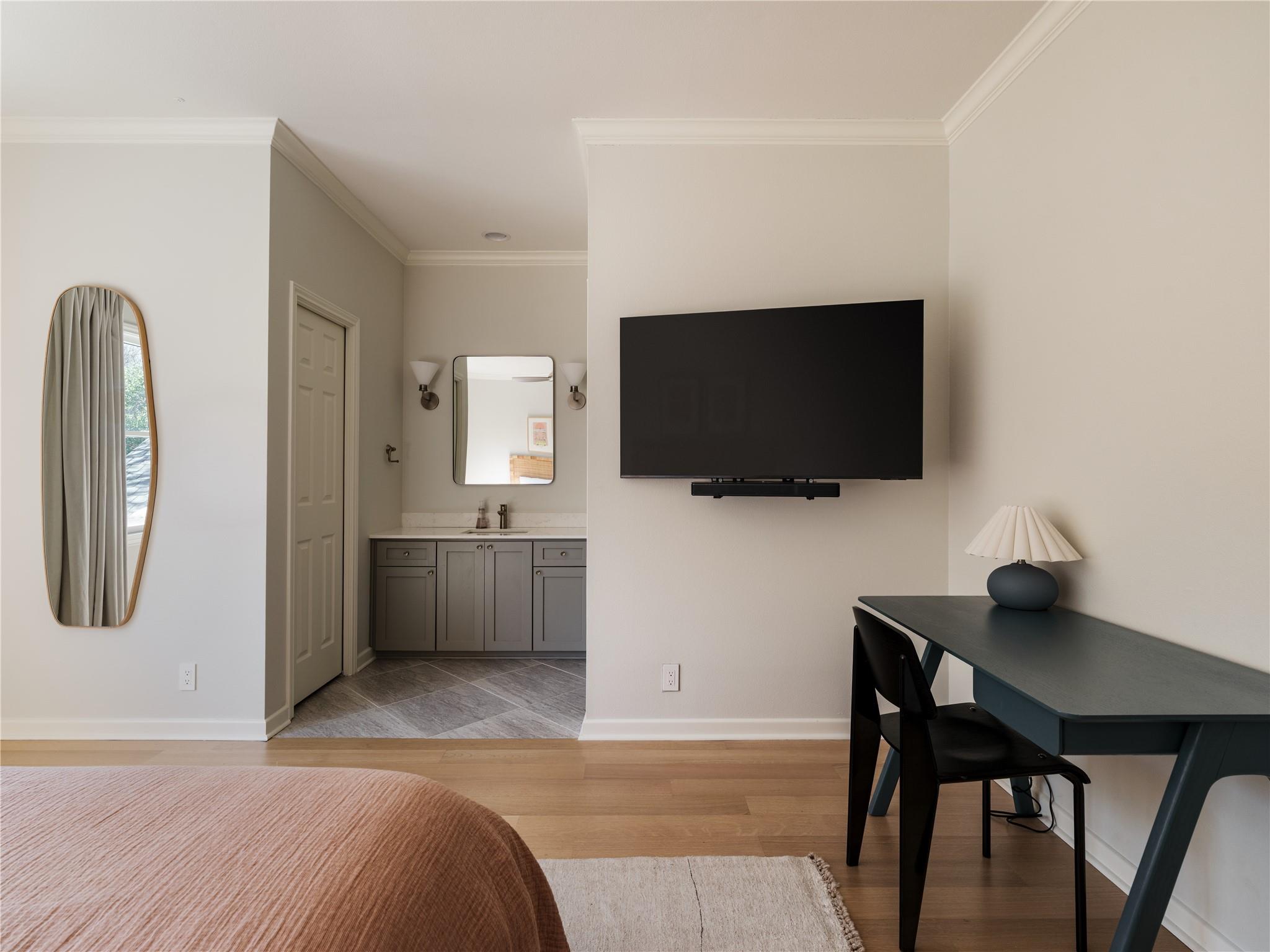 2838 Montebello Rd # C-17, Austin, TX 78746