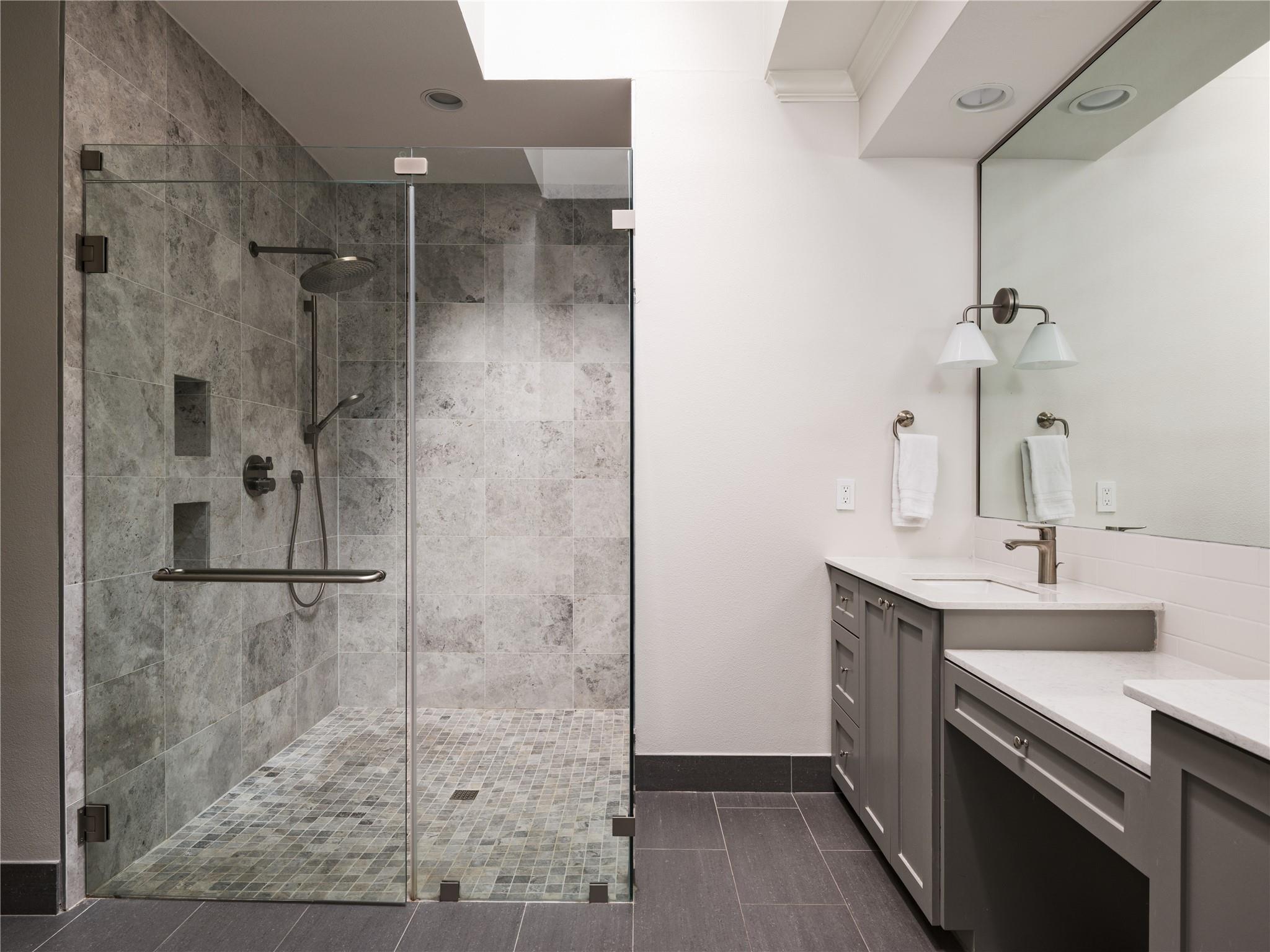 2838 Montebello Rd # C-17, Austin, TX 78746