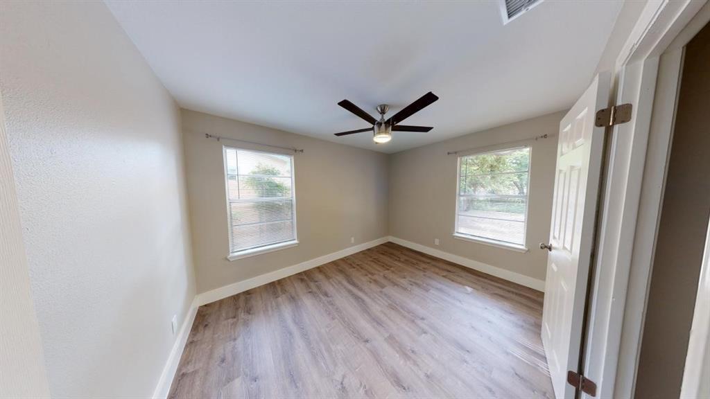 8700 Parkfield Dr, Austin, TX 78758