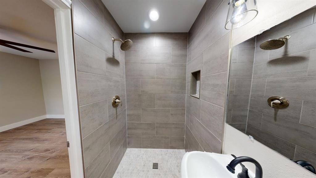 8700 Parkfield Dr, Austin, TX 78758