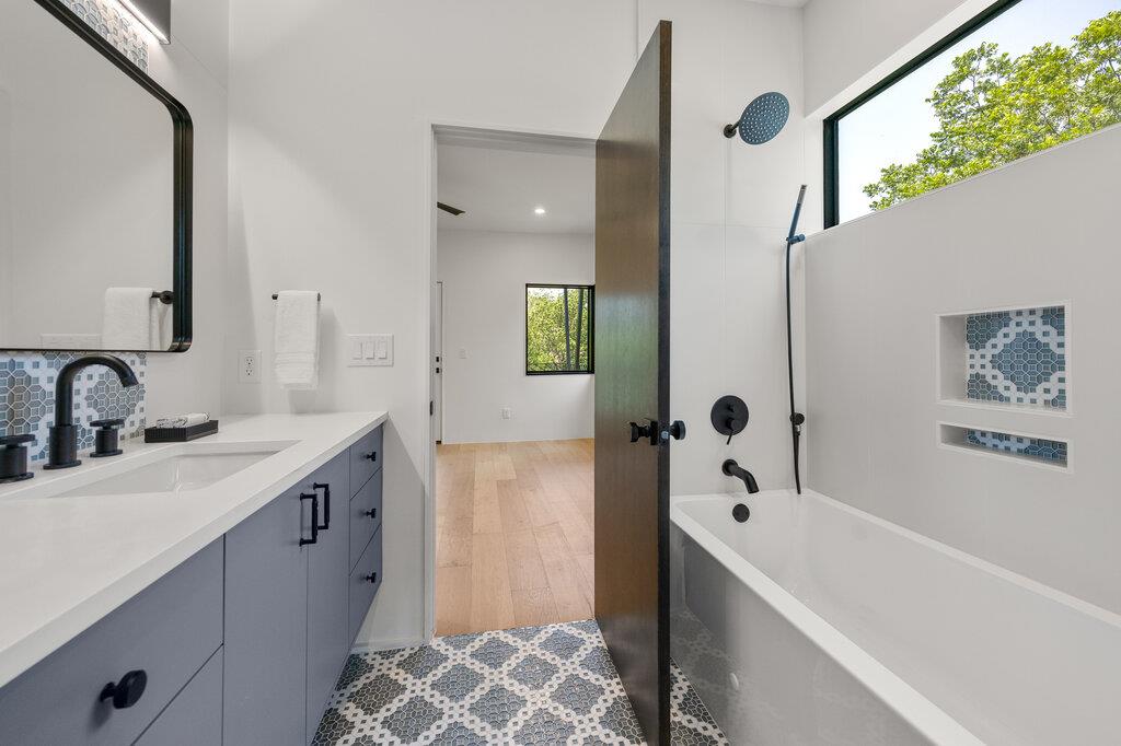 4506 Clawson Rd # 1, Austin, TX 78745