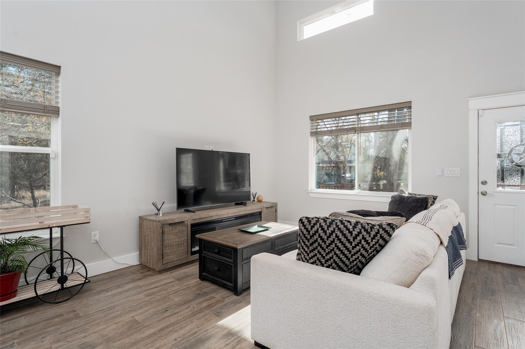 48 Wood Glen Dr, Wimberley, TX 78676