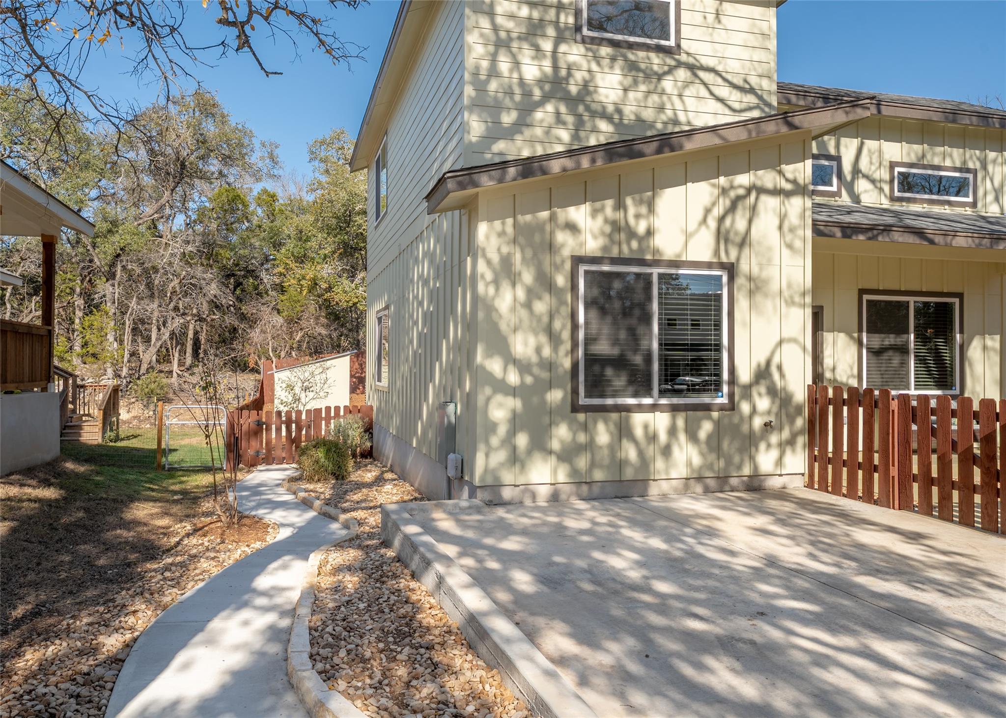 48 Wood Glen Dr, Wimberley, TX 78676