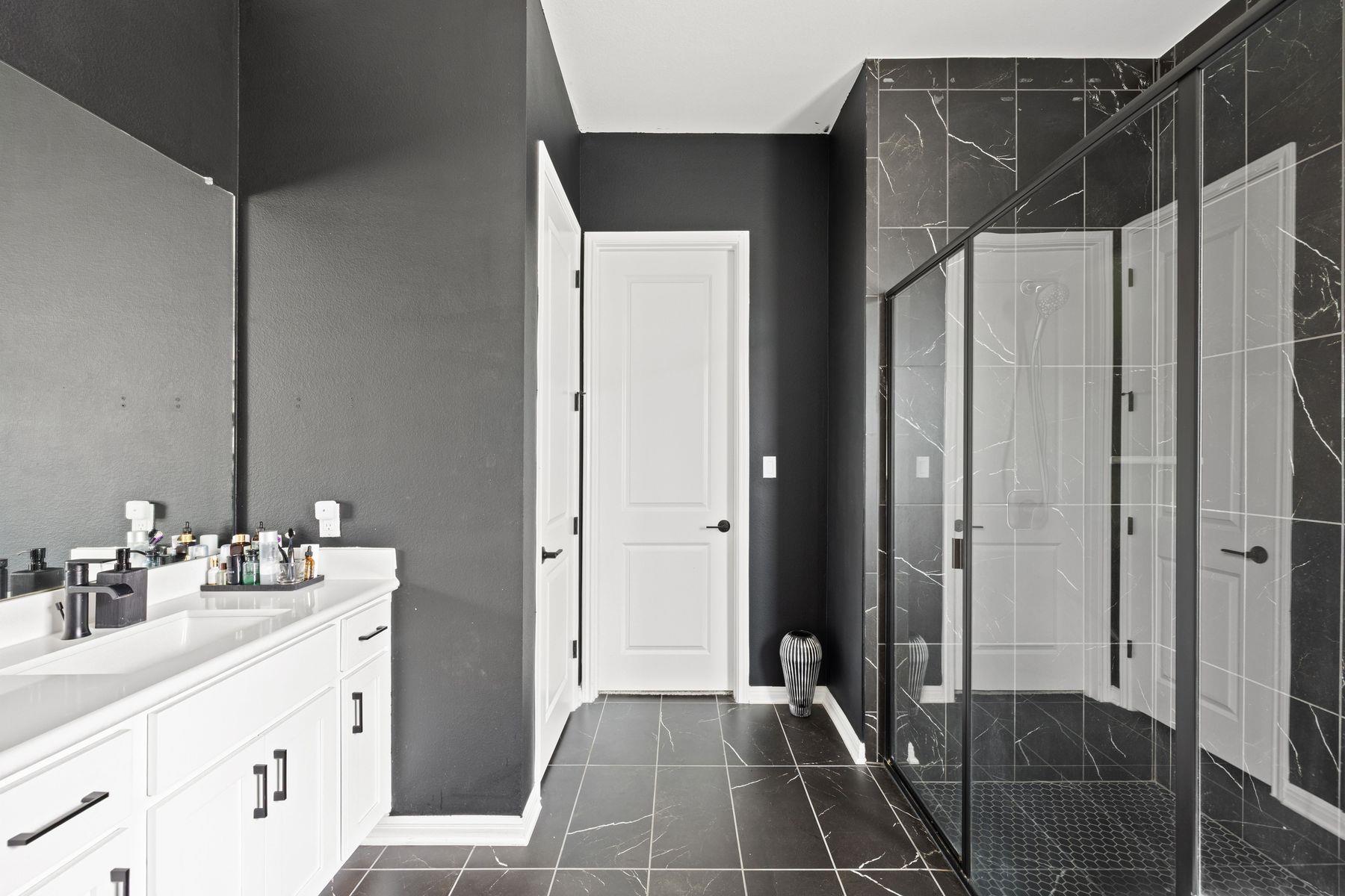 920 Trevi Fontana Dr, Leander, TX 78641