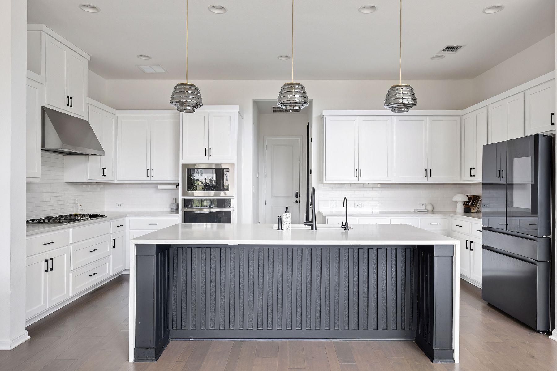 920 Trevi Fontana Dr, Leander, TX 78641