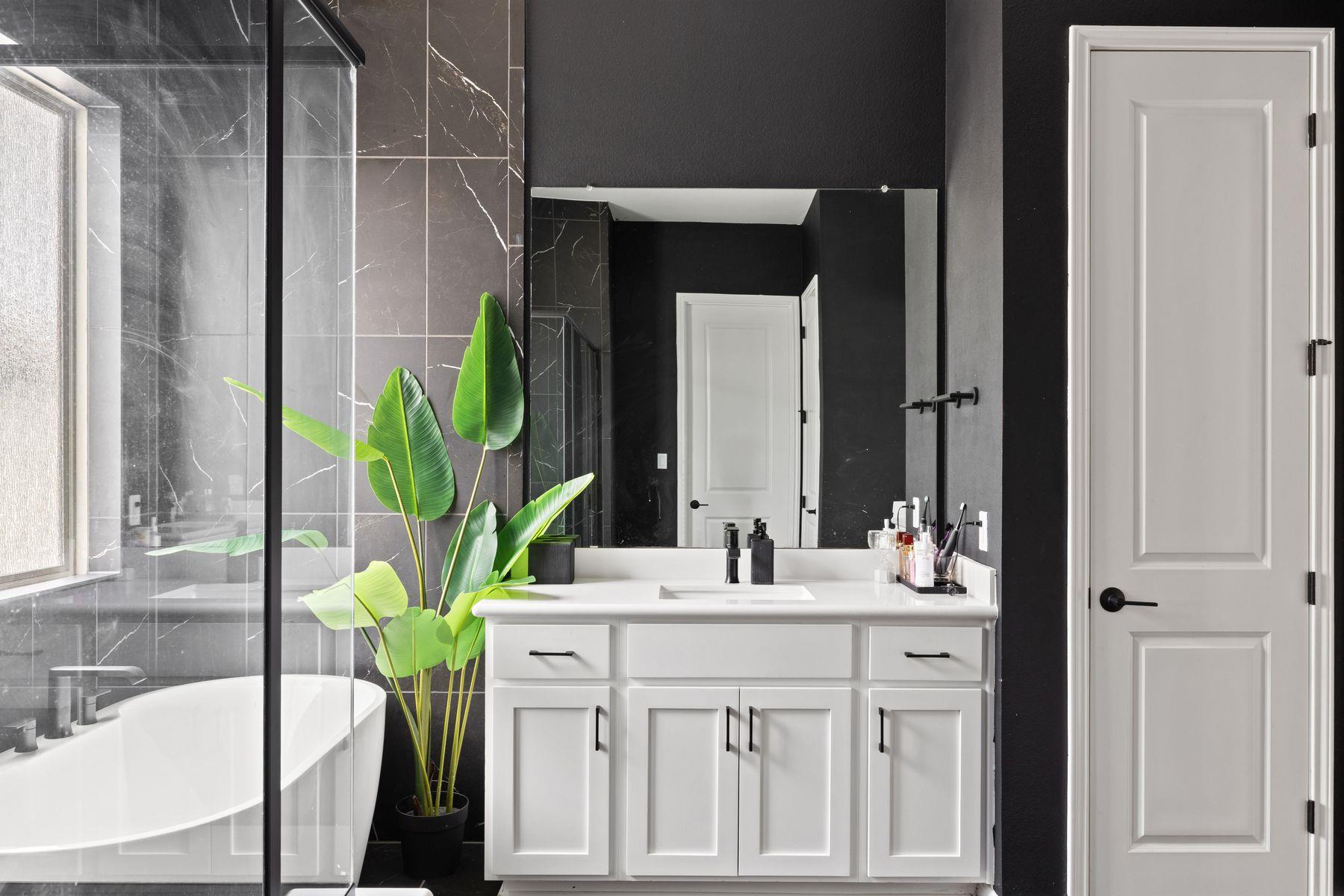 920 Trevi Fontana Dr, Leander, TX 78641