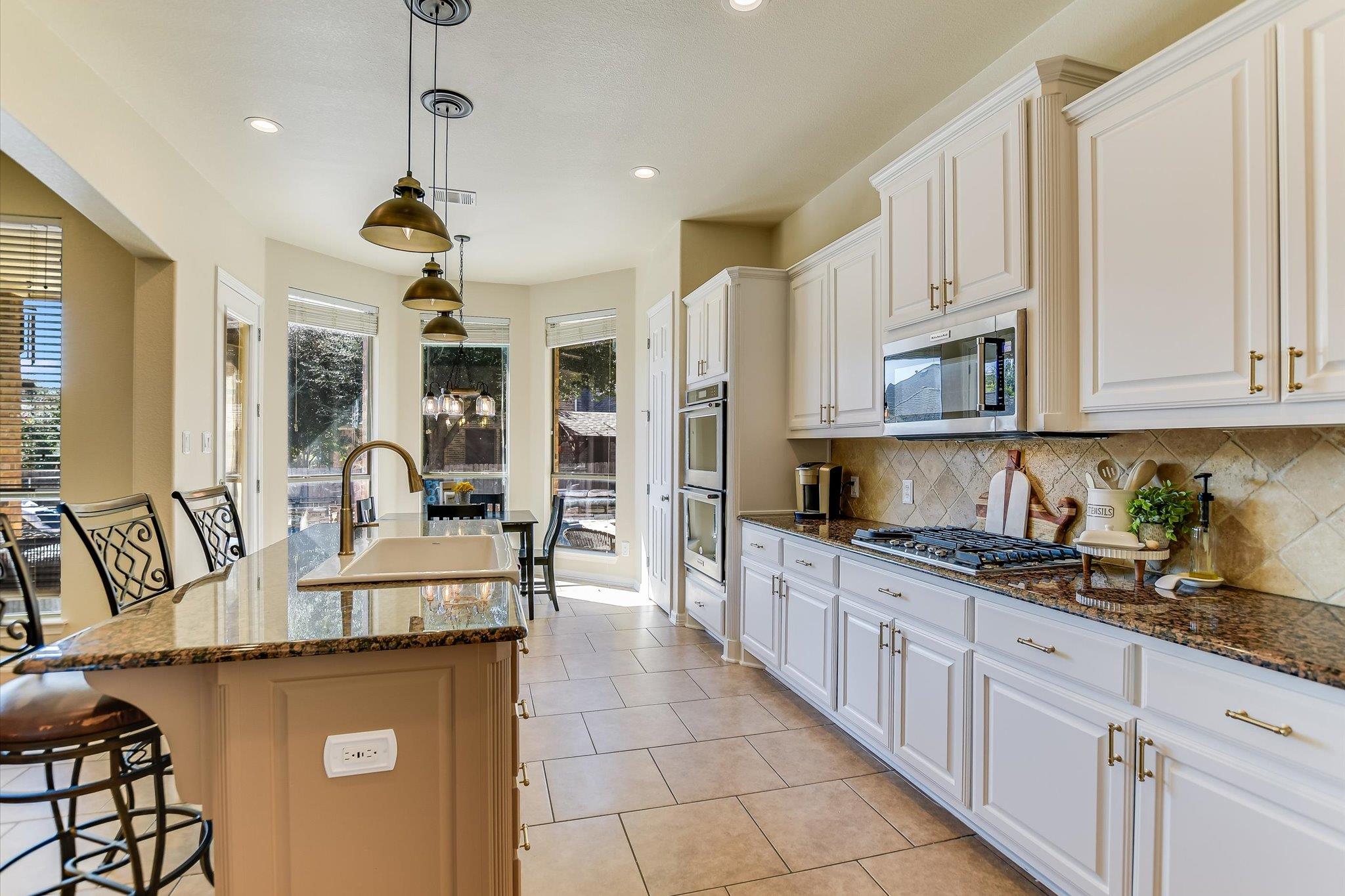 813 Folsom Cv, Round Rock, TX 78681