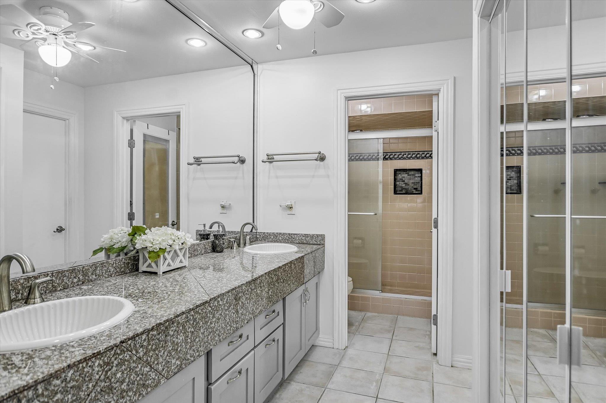 40 N Interstate 35 # 3B3, Austin, TX 78701