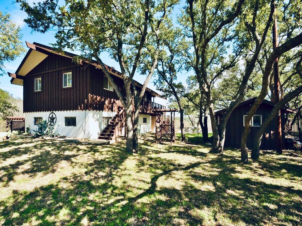 729 Nomad Dr, Spicewood, TX 78669