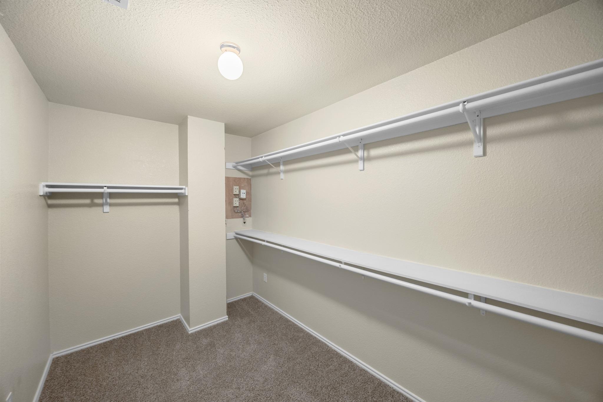 1612 Chasewood Dr, Austin, TX 78727