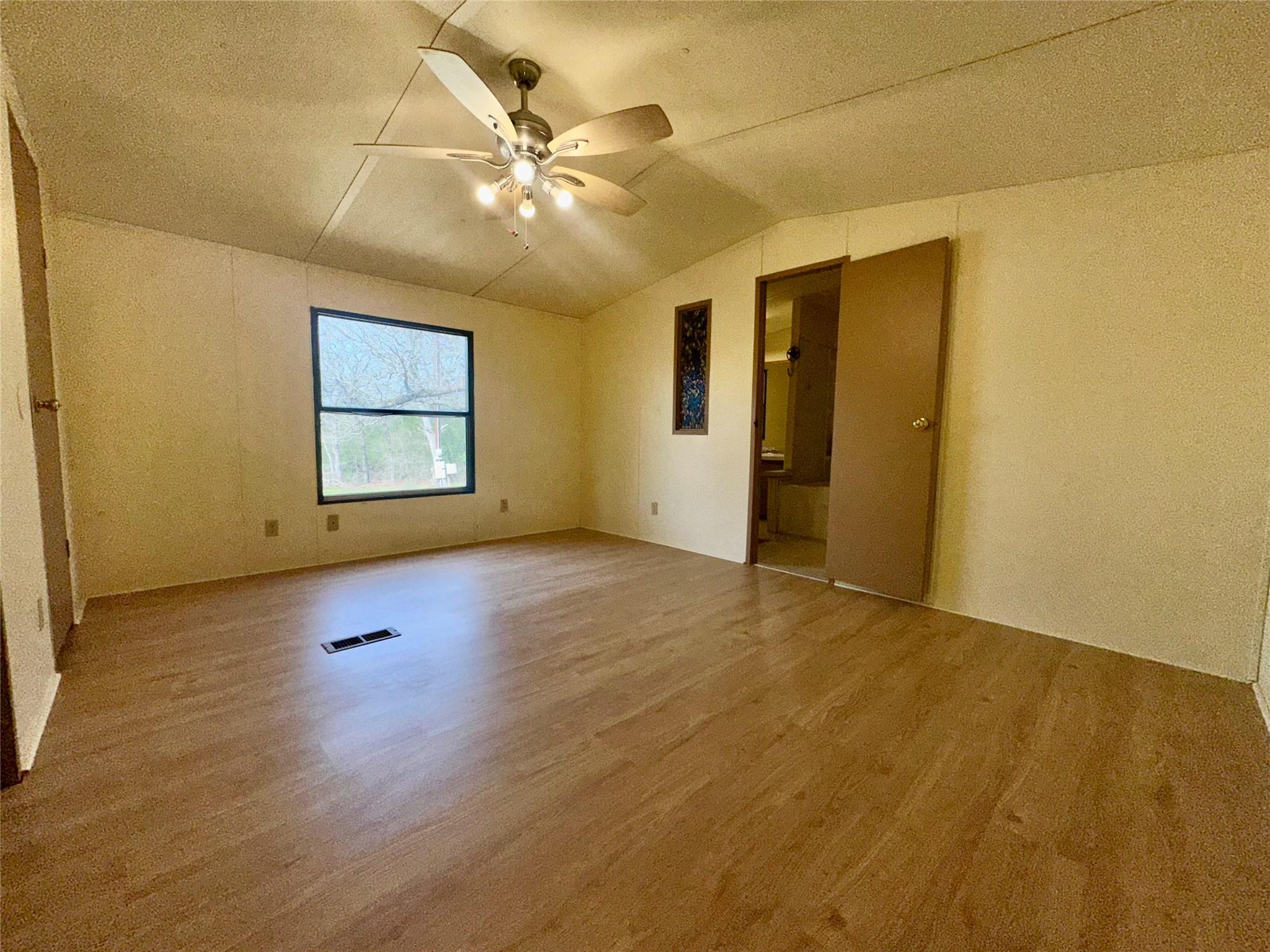 1218 Private Road 3063 Rd, Lexington, TX 78947