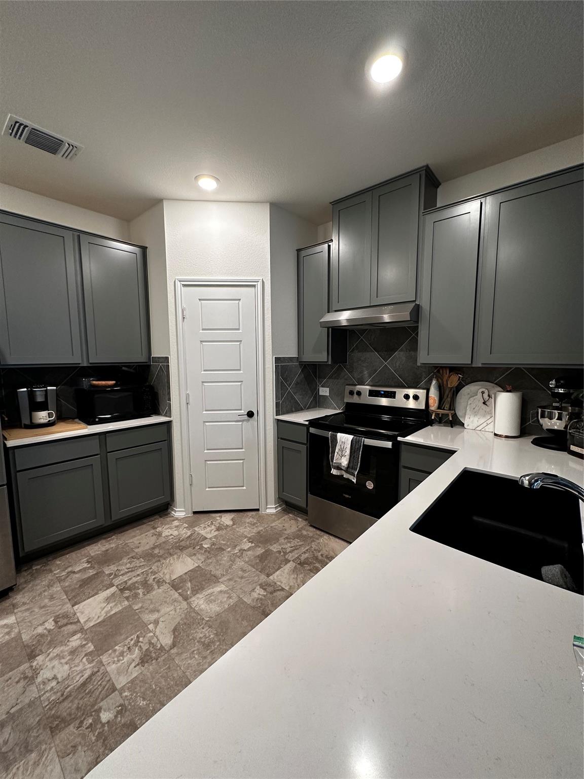 7311 Gray Catbird Dr # 35, Austin, TX 78744