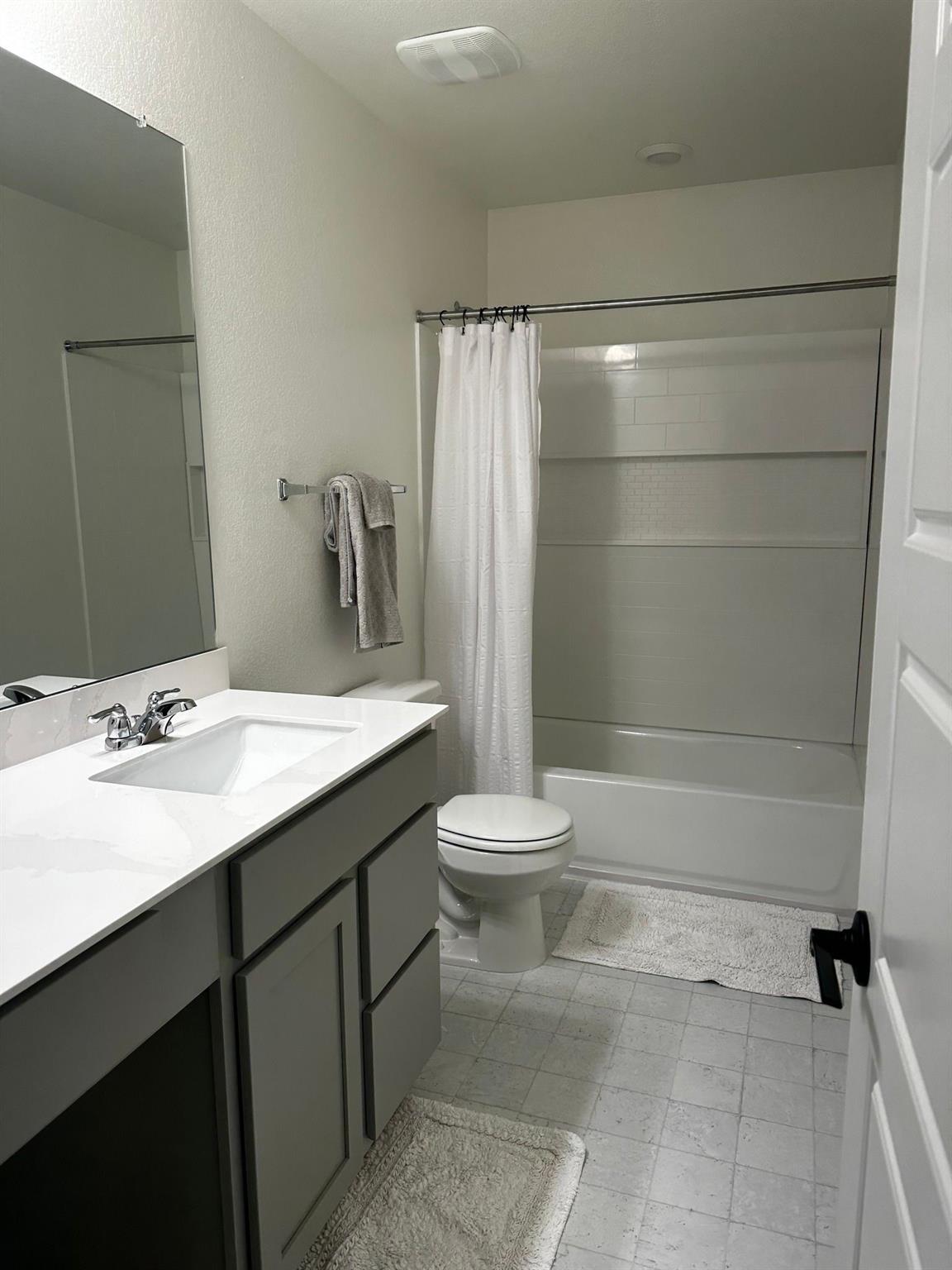 7311 Gray Catbird Dr # 35, Austin, TX 78744