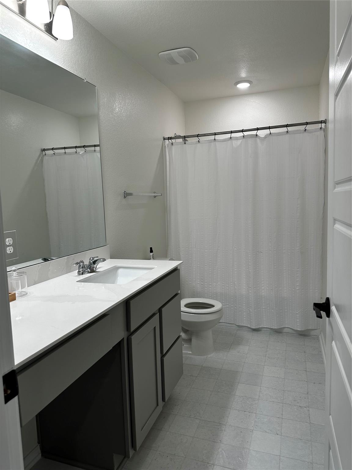 7311 Gray Catbird Dr # 35, Austin, TX 78744