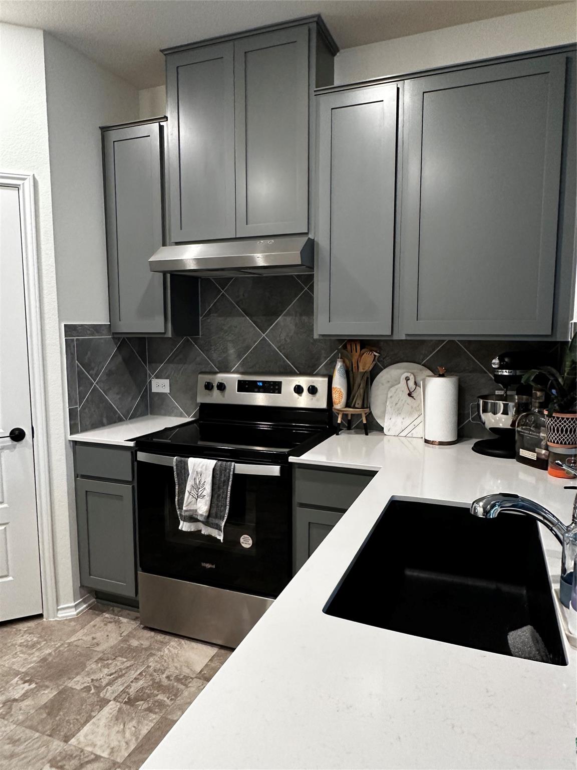 7311 Gray Catbird Dr # 35, Austin, TX 78744