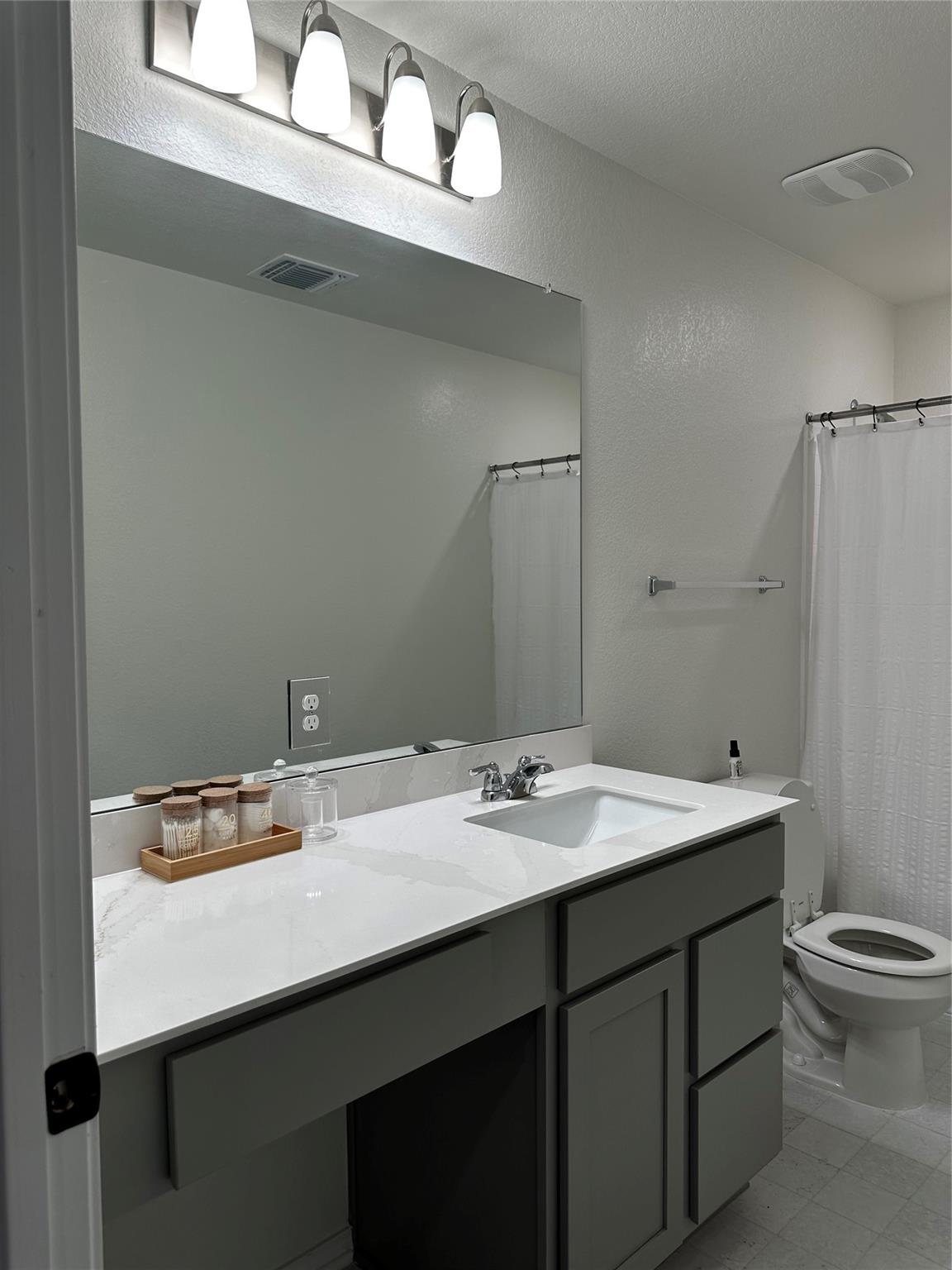 7311 Gray Catbird Dr # 35, Austin, TX 78744