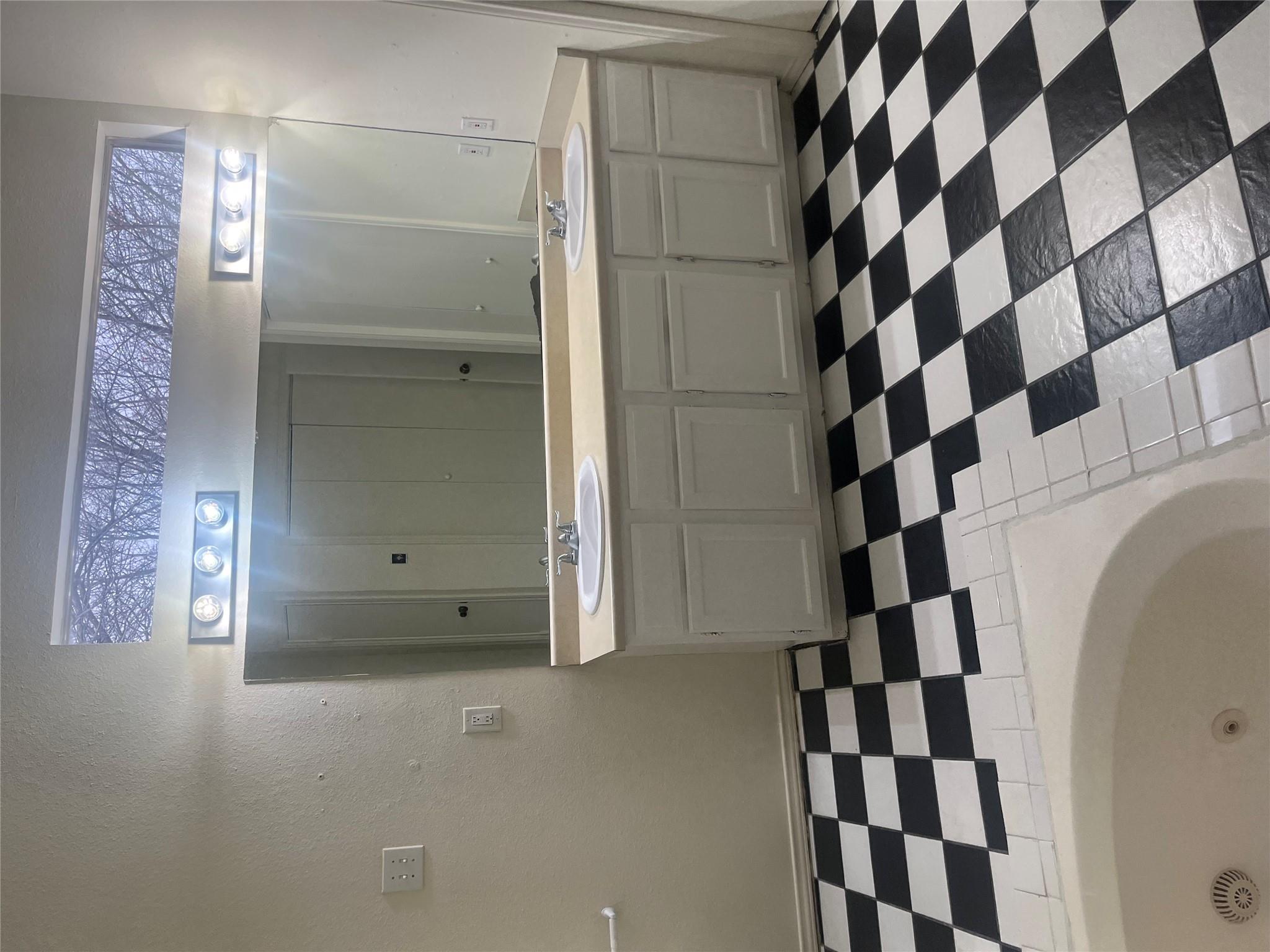 9409 Doliver Dr, Austin, TX 78748