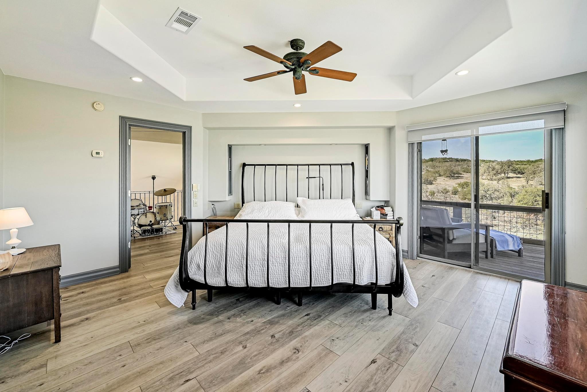 840 Windy Shores Loop, Spicewood, TX 78669