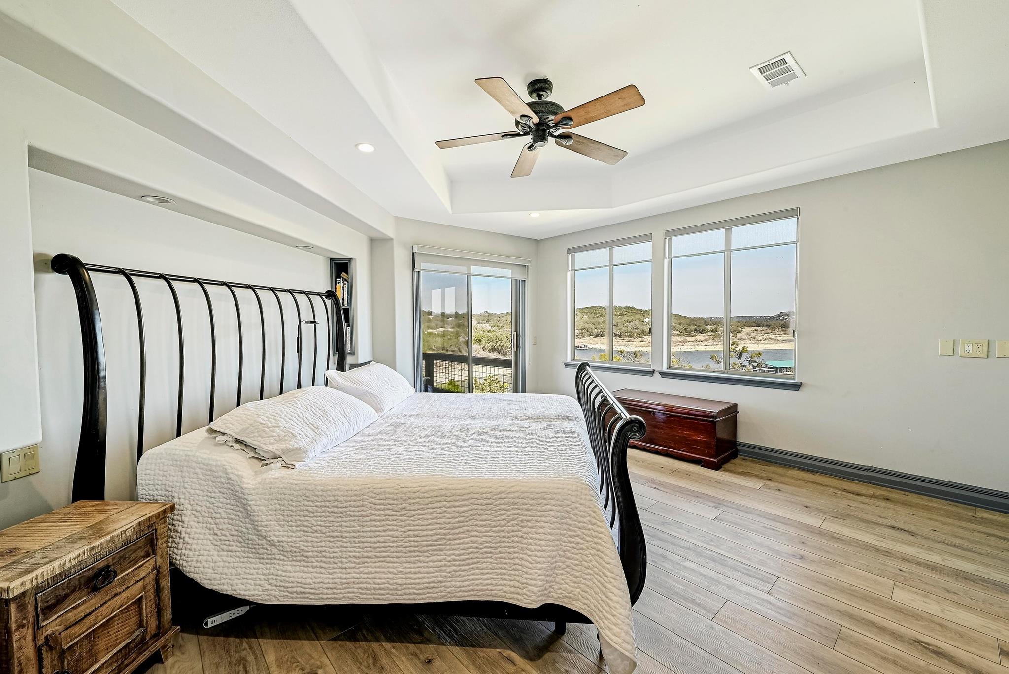 840 Windy Shores Loop, Spicewood, TX 78669