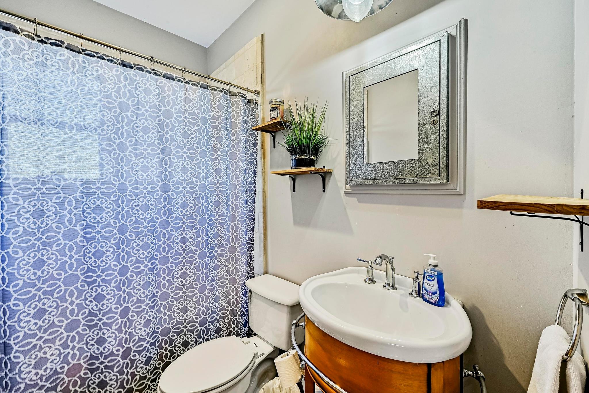 840 Windy Shores Loop, Spicewood, TX 78669