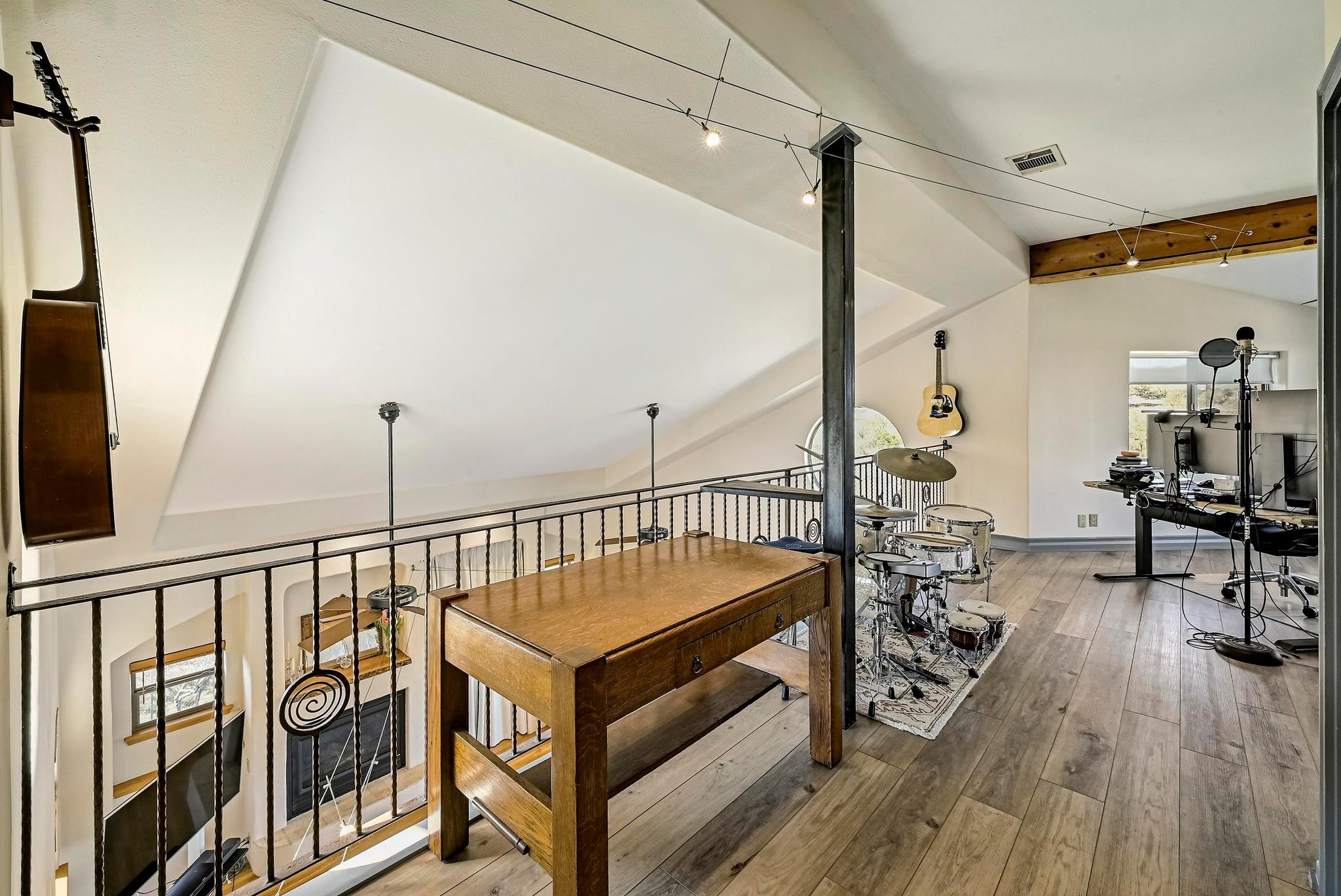 840 Windy Shores Loop, Spicewood, TX 78669