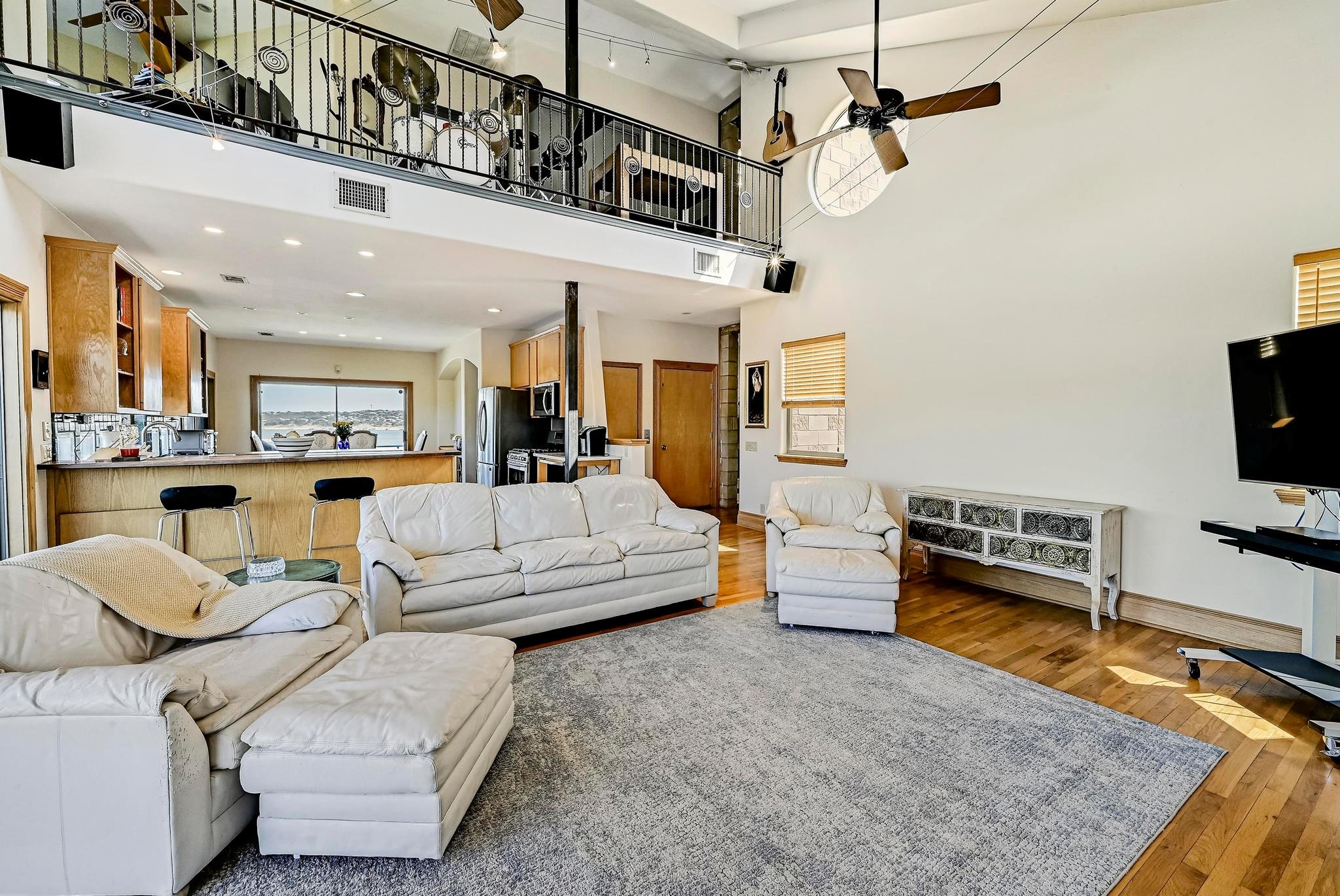 840 Windy Shores Loop, Spicewood, TX 78669