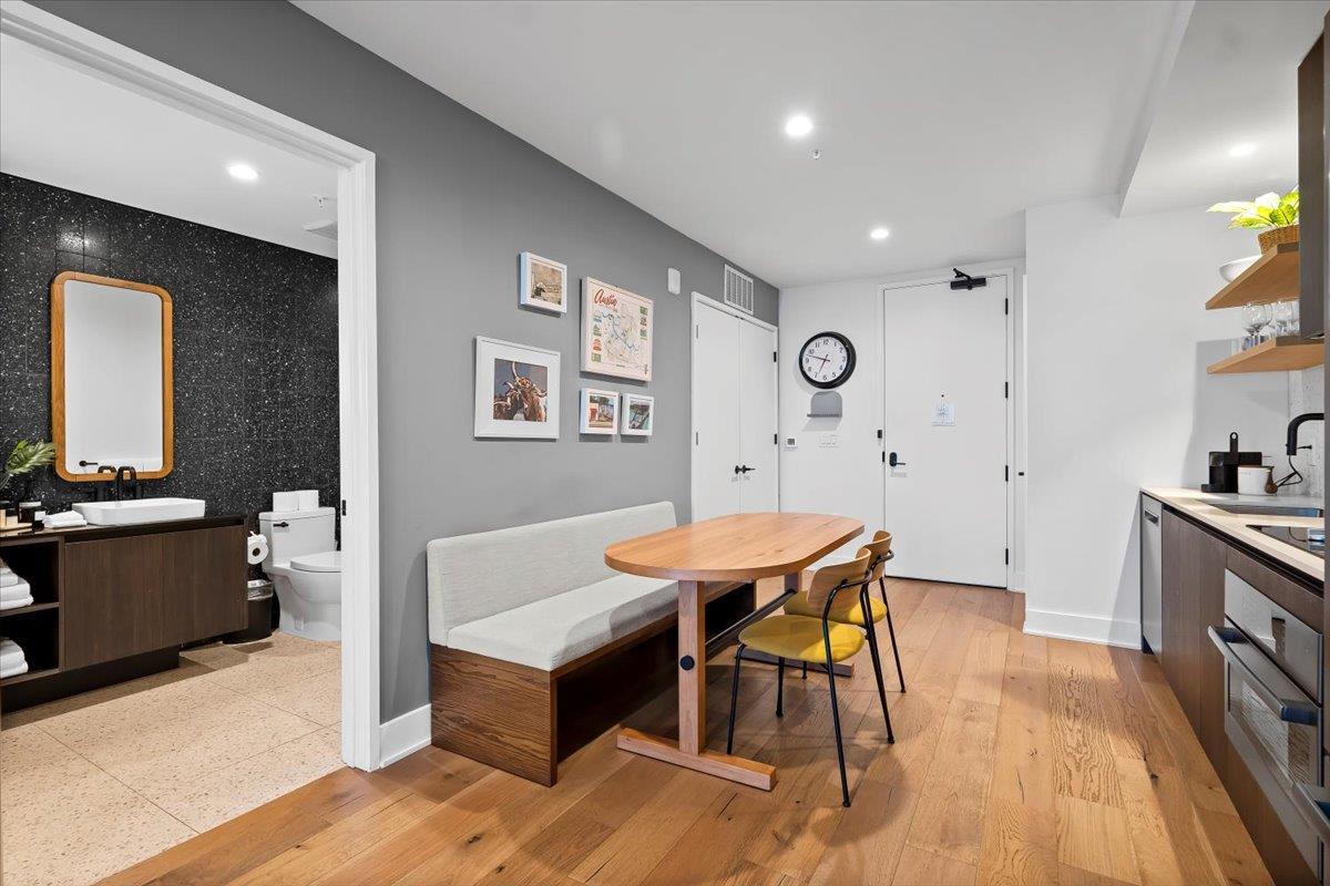 48 East Ave # 1207, Austin, TX 78701