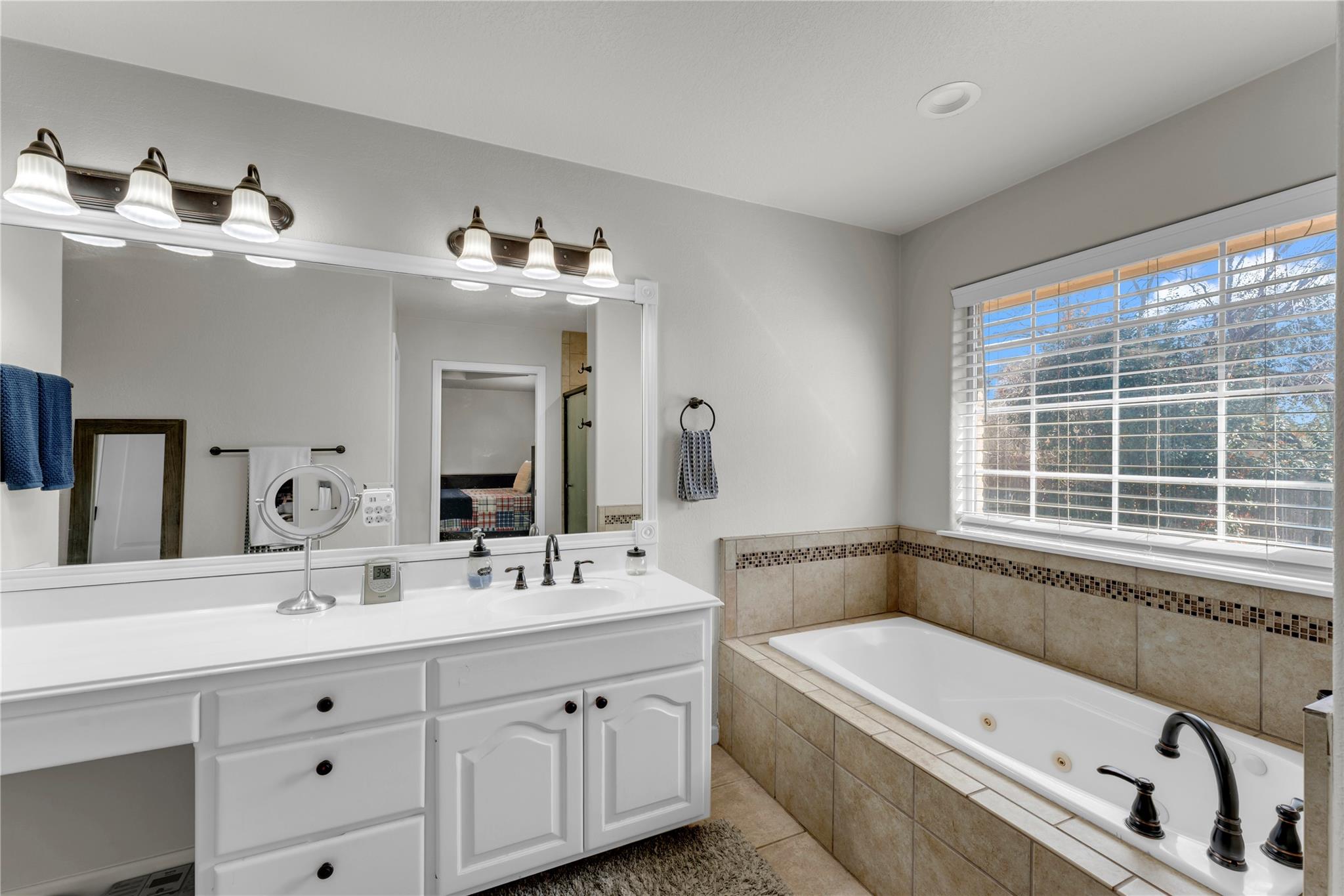 185 Broadmoor St, Marble Falls, TX 78654