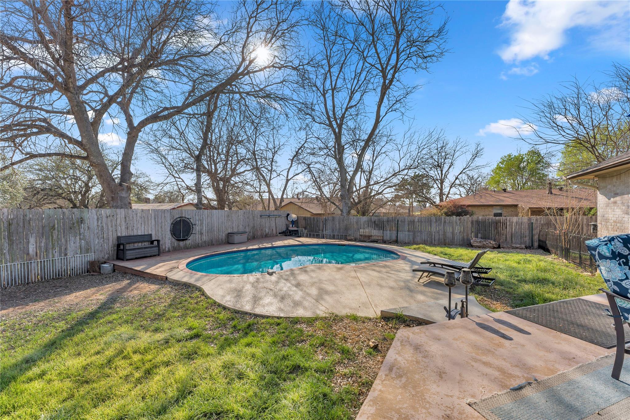 185 Broadmoor St, Marble Falls, TX 78654