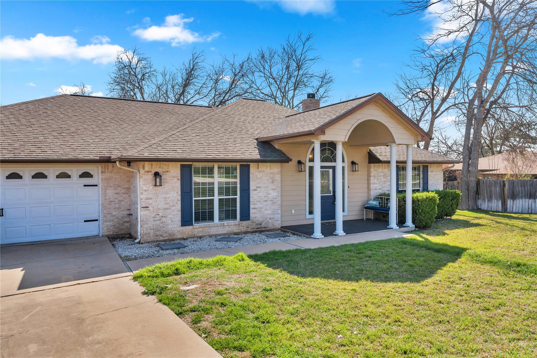 185 Broadmoor St, Marble Falls, TX 78654